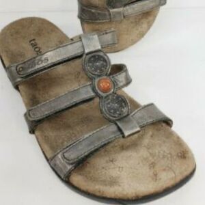 Taos Pewter Leather Sandals with Gem Details sz 6